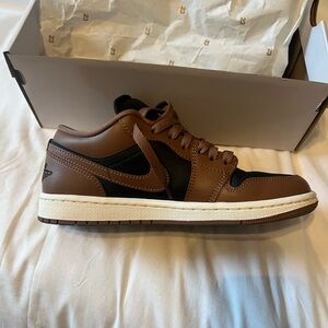 Nike Jordan Women's Brown and Black Sneakers
